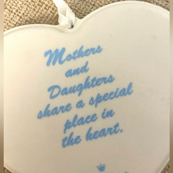 NIB Mother & Daughter Ornament Hallmark Holiday Tree Christmas - Picture 3 of 5